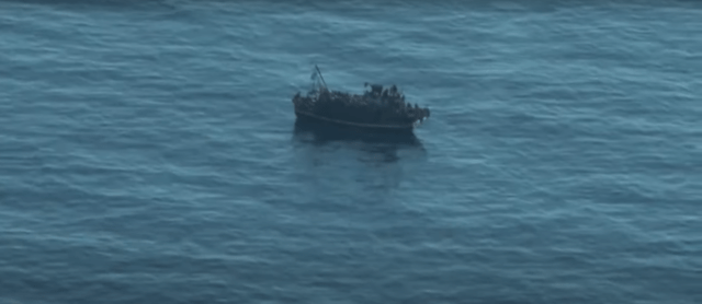Tragédie en mer près d’Anjouan : 17 personnes à bord d’un kwassa kwassa naufragé Immigrés clandestins naufragés