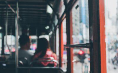 Augmentation inquiétante des violences contre les bus scolaires à Mayotte selon le réseau Halo’