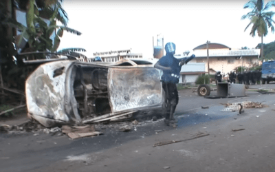 Les affrontements se multiplient à Mayotte, un véhicule de gendarmerie incendié 