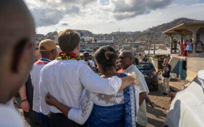 À Tsingoni, Emmanuel Macron face à la soif et à la détresse des sinistrés