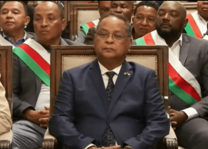 Madagascar : un banquier proche des institutions internationales nommé Premier ministre de la transition