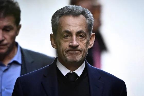 Libéré sous conditions : les coulisses de l’arrêt qui a ouvert les portes de la Santé à Nicolas Sarkozy