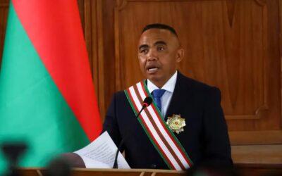 Madagascar : le pouvoir militaire balaie le gouvernement sous la pression de la rue