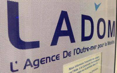 Les étudiants dans l’attente de leur billet avant la rentrée