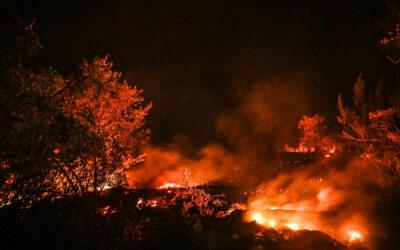 Mayotte : le feu de Barakani repart une semaine après avoir été éteint